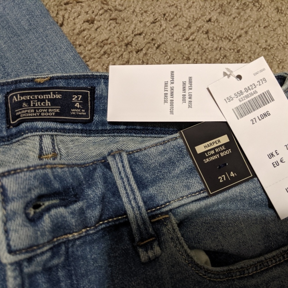 Abercrombie and Fitch Harper Low Rise Skinny Boot
